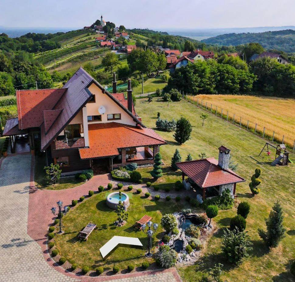 Вилла Dobranic - Kuca Za Odmor Свети-Мартин-на-Мору Экстерьер фото